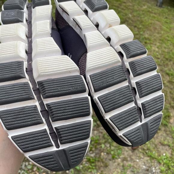 On Cloud Running Shoes Size 11 Men’s - Picture 13 of 15